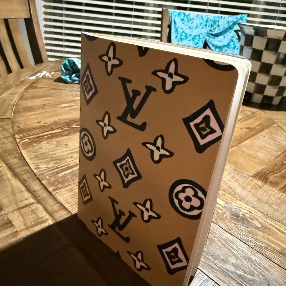 Louis Vuitton Monogram Wild At Heart Cahier Clemence Notebook - Picture 3 of 11